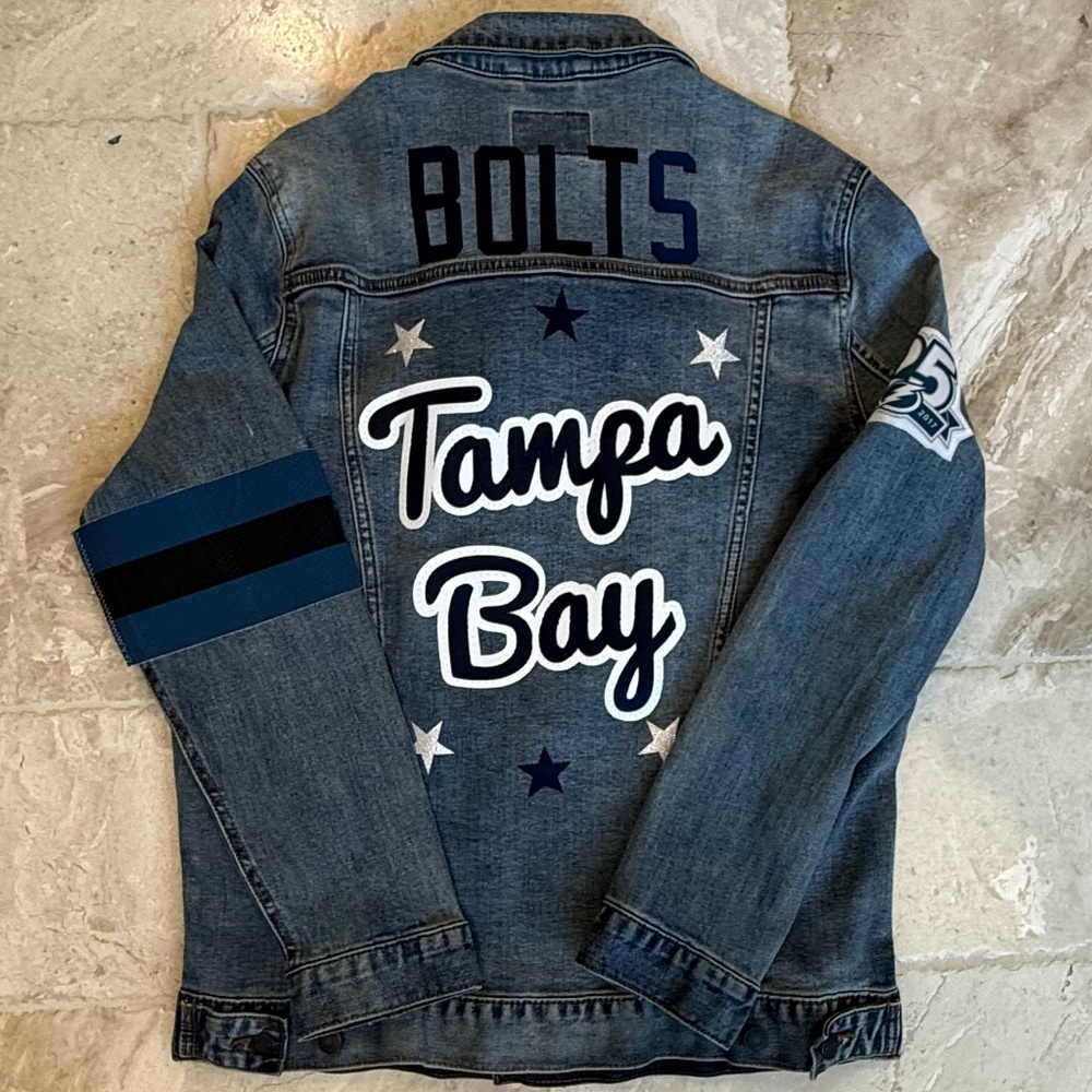 NWOT BROdemin Custom Tampa Bay Lightning Denim Jacket (Size M)